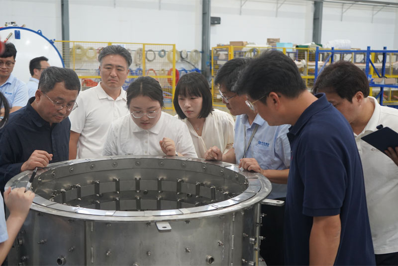 korean-rist-visits-zhonghang-jiayue-to-explore-new-opportunities-in-molten-salt-equipment-cooperation4.jpg